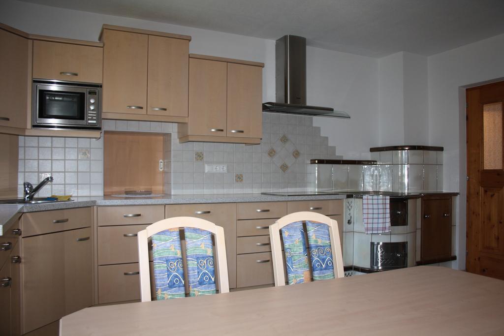 Haus Bachmann Daire Assling Oda fotoğraf